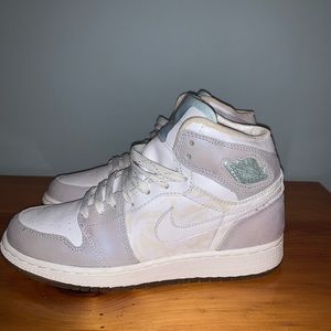 Girls Nike Jordan Retro 1’s High